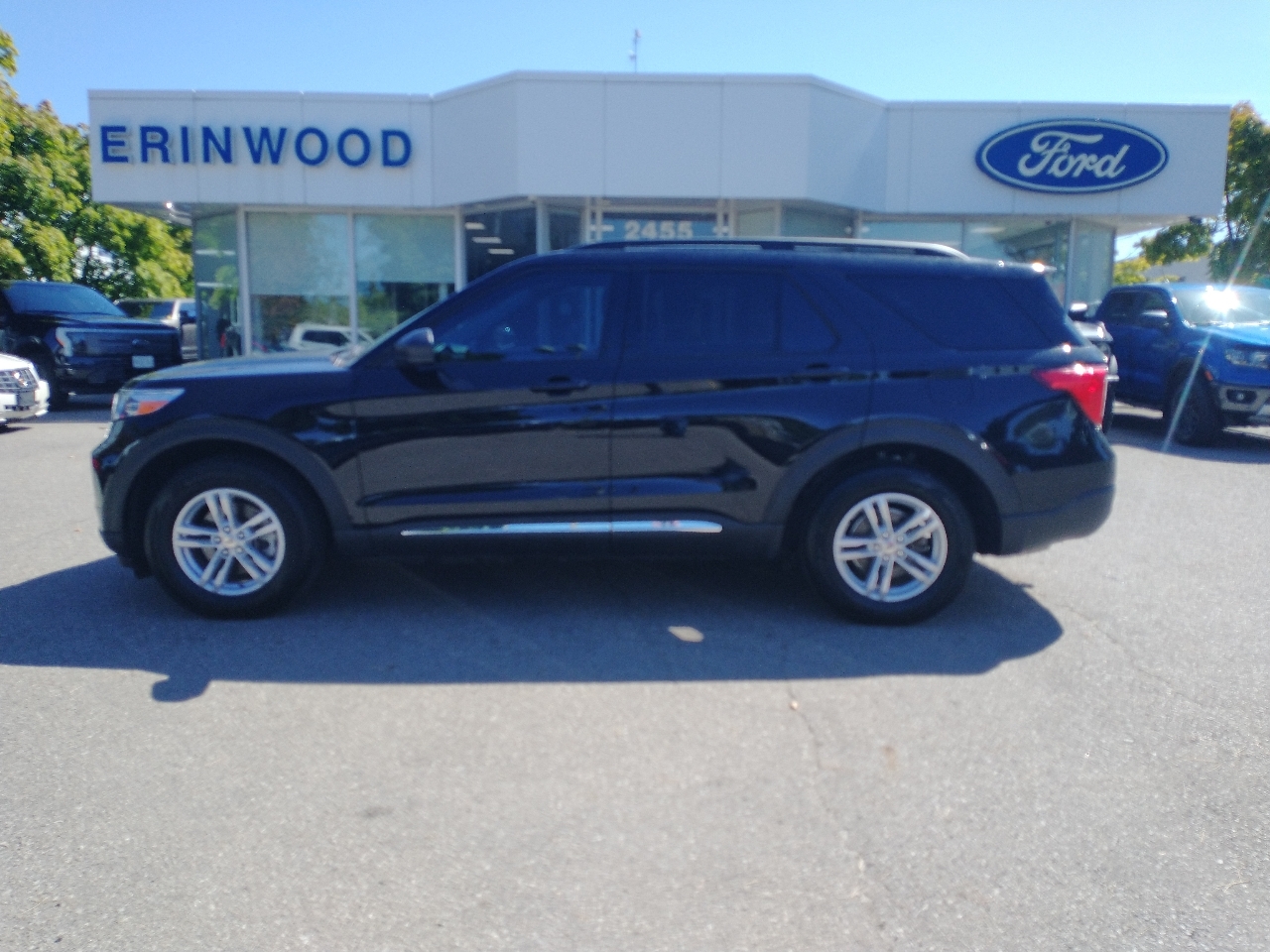 used 2022 Ford Explorer car, priced at $41,998